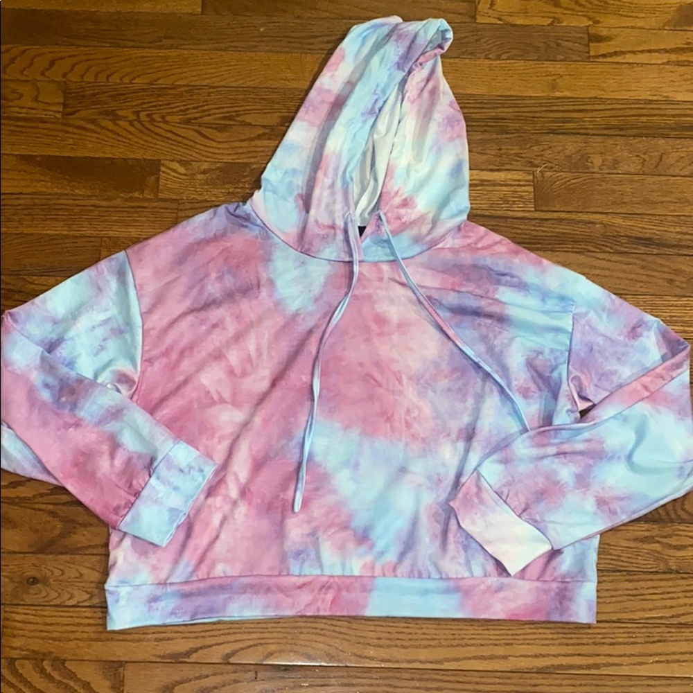 Tie Dye Light Weight Cropped Hoodie